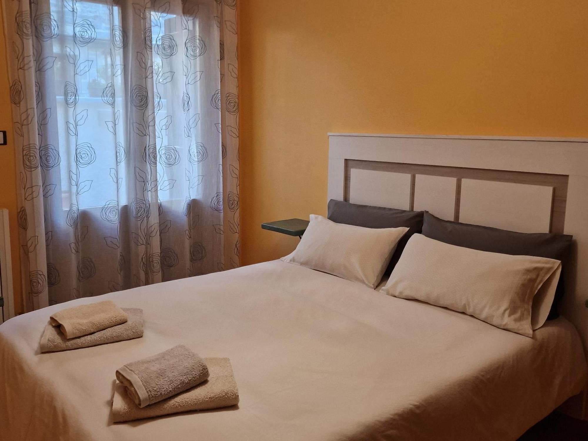 Casa Che Playa & Montana Biescas公寓 外观 照片